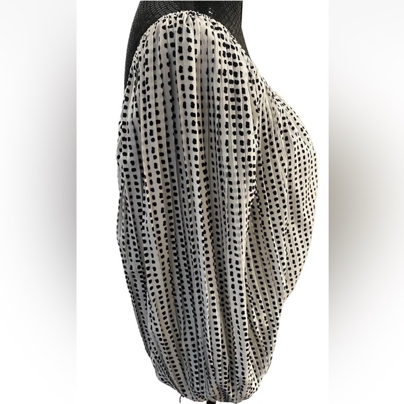 NWT Lucy Paris Off The Shoulder Top Blouse Pleated Balloon Sleeves Size XS - Picture 6 of 15